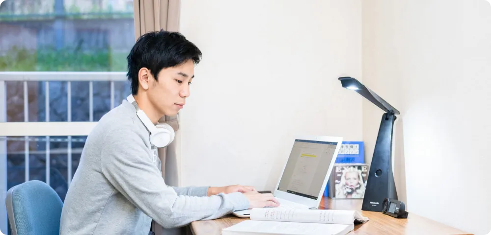 校内寮
