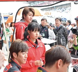 8月