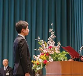 3月
