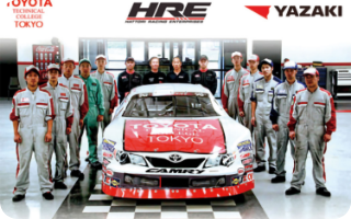 米国NASCARメカ体験に日本人学生として初参戦写真