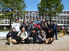 試験を終えて笑顔を見せる学生達!お疲れ様でした。