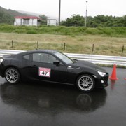 緊張しながらスタートラインへ