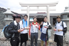山頂でのカップラーメンは最高!!