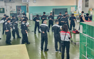先生がご案内！特別校内見学を実施しました