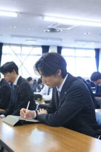 「マナー講習」を受講